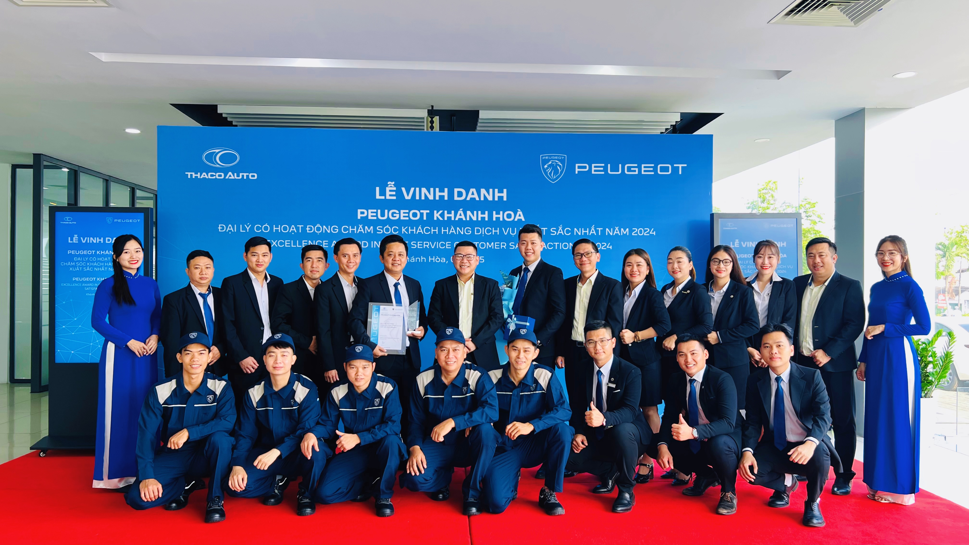 THACO AUTO KHÁNH HÒA TỔ CHỨC LỄ VINH DANH ĐẠI LÝ CÓ HOẠT ĐỘNG CHĂM SÓC KHÁCH HÀNG DỊCH VỤ XUẤT SẮC NHẤT 2024 THƯƠNG HIỆU PEUGEOT